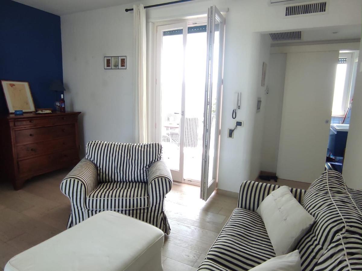 Grazioso Appartamento Vicino Al Mare San Cataldo  Dış mekan fotoğraf